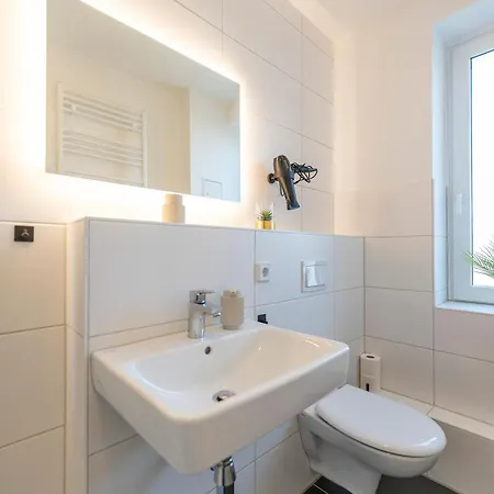 Rr - Central Apartment 80Qm - Balcony - Washer Magdeburg Exterior photo