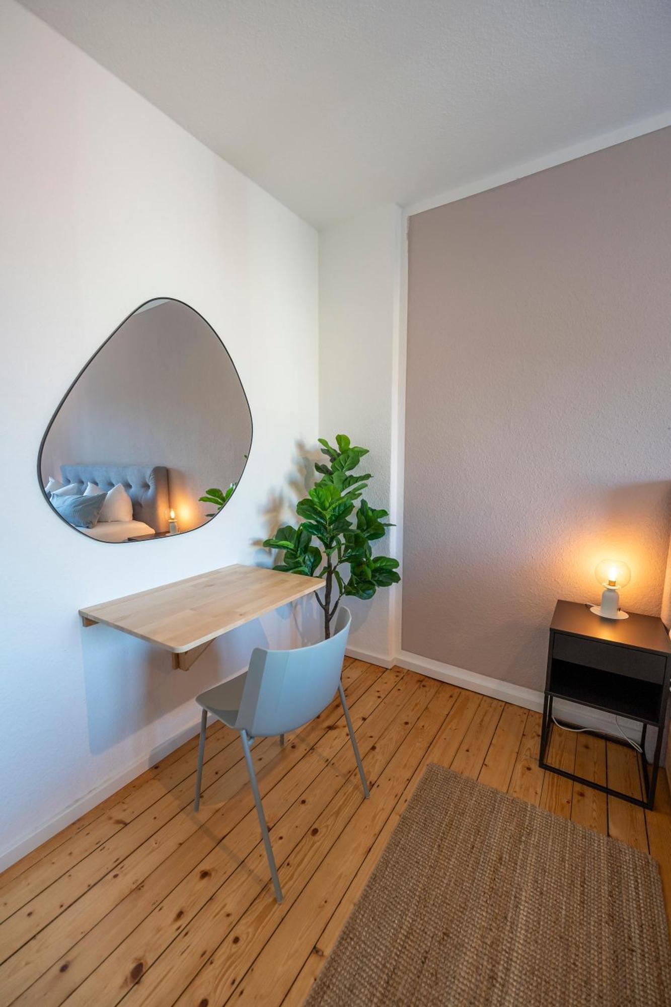 Apartment Rr - 80qm - Balcony - Washer Magdeburg